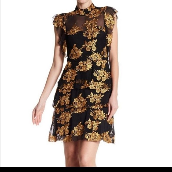Romeo & Juliet tiered embroidered mini dress Great for the holidays - Picture 1 of 2